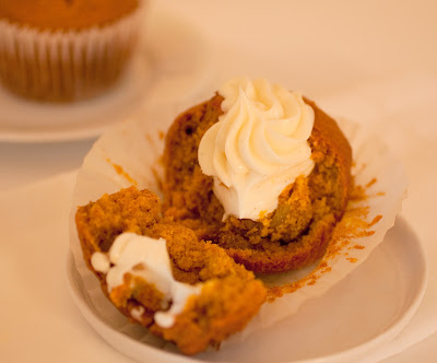 milf sexy sara jay nuda lick skillet bakery pumpkin muffins